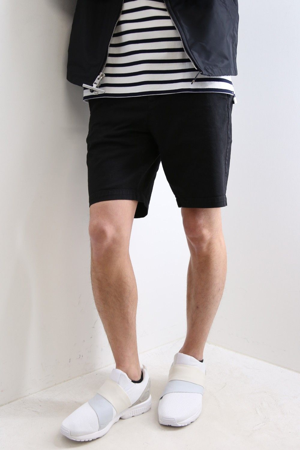 BORDER T-SHIRTS Style