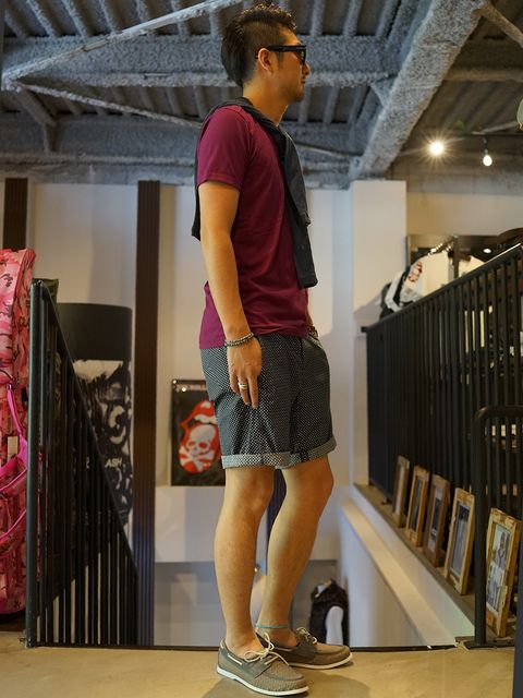 遊び心をプラスした涼しげなスタイル。