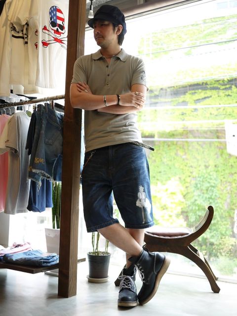 真夏の猛暑を想定したスタイル。