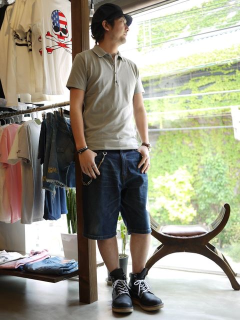 真夏の猛暑を想定したスタイル。