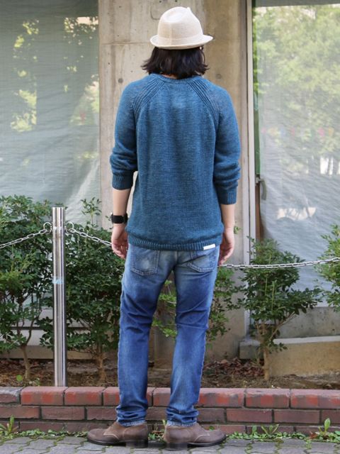 EDWINコラボジーンズをサマーニットで大人っぽく。