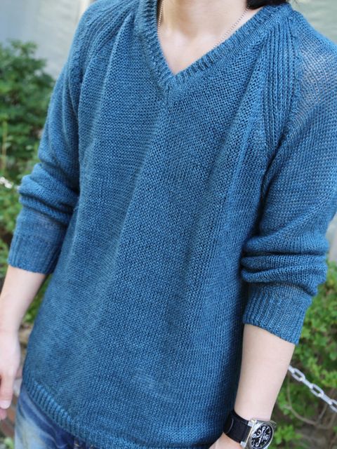 EDWINコラボジーンズをサマーニットで大人っぽく。