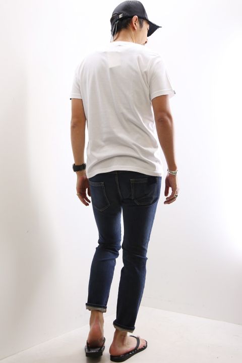 夏のTシャツスタイリング