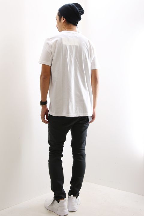 夏のTシャツスタイリング