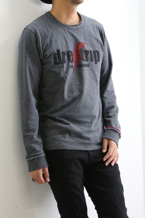 シンプルにTシャツスタイル