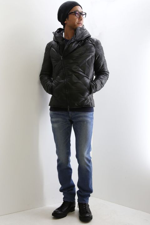 人気アイテムBACKLASHのレザーダウンスタイル　BLACK