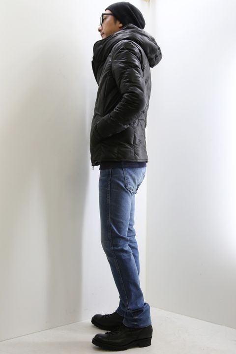 人気アイテムBACKLASHのレザーダウンスタイル　BLACK