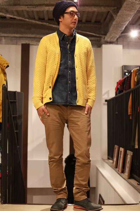 YELLOW,黄色を主役にスタイリング