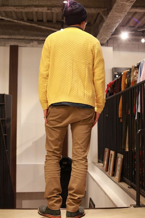 YELLOW,黄色を主役にスタイリング