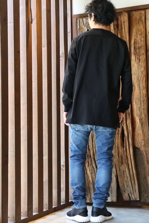 アウターいらずの重ね着スタイル