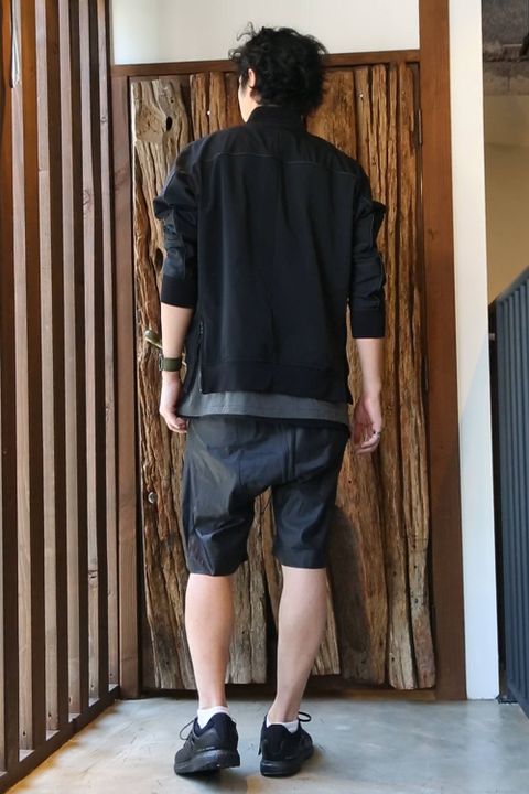 アウター　x　ショートパンツ