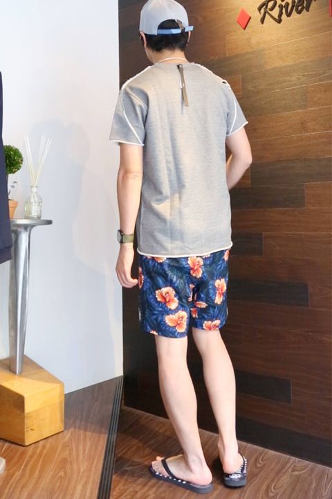 ショートパンツスタイル