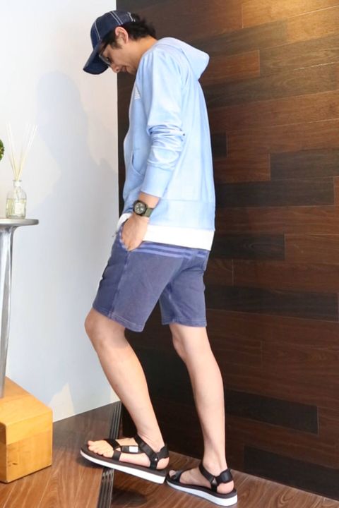 ショートパンツスタイル