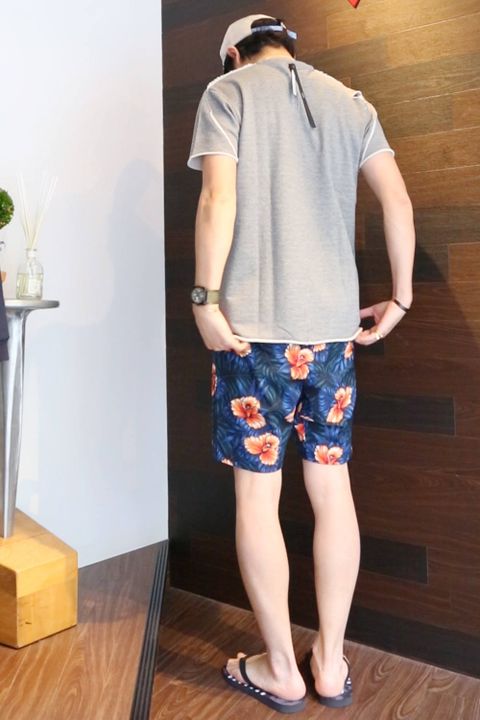 ショートパンツスタイル