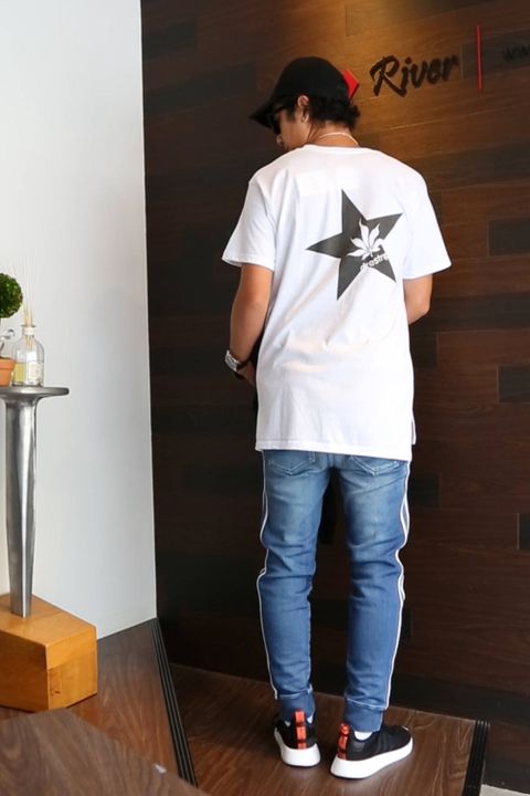 PK x Tシャツのレイヤースタイル