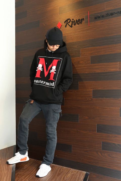 mastermind JAPANのパーカーを使ったスタイル