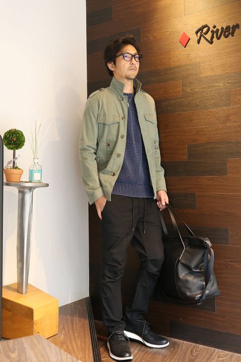 River 別注アイテム タイトベイカーパンツを使ったスタイル