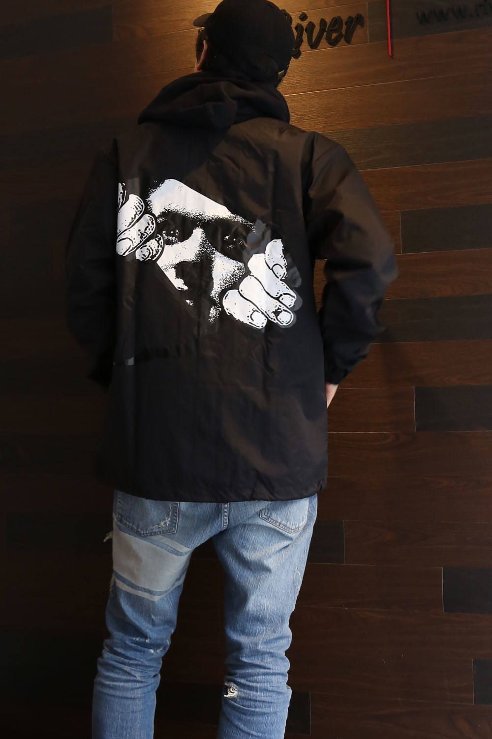 PLEASURES  style