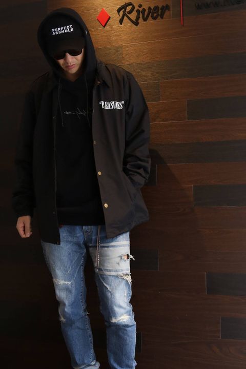 PLEASURES  style