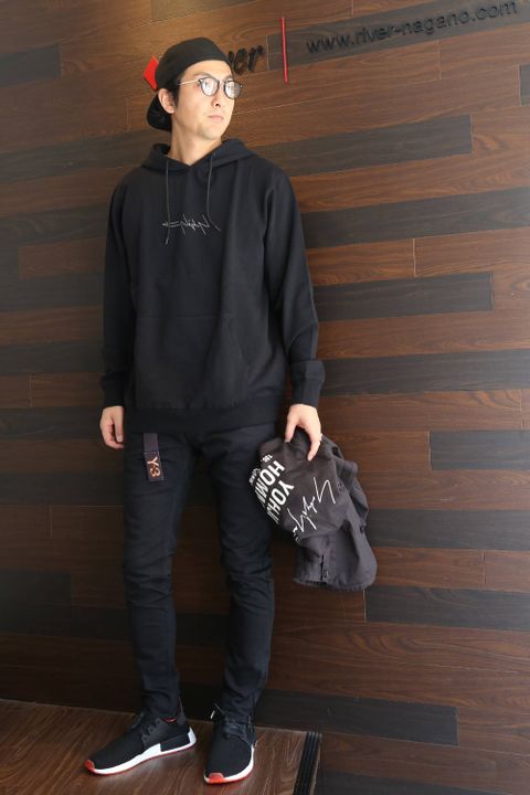yohji x NEW ERAメインにスタイリング