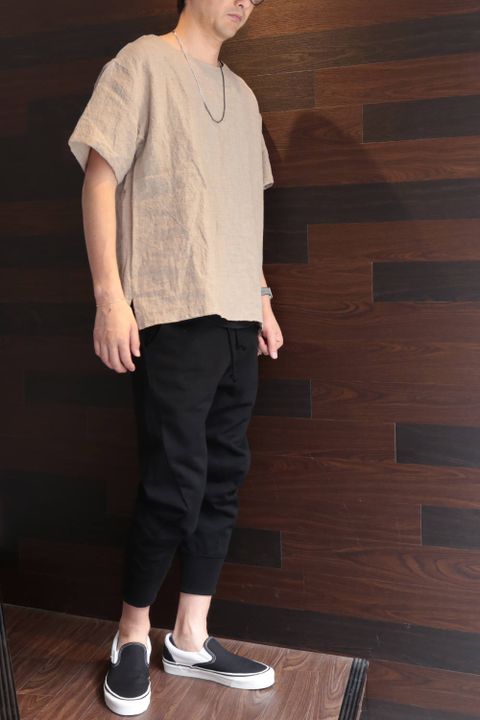 BLACK & BEIGE