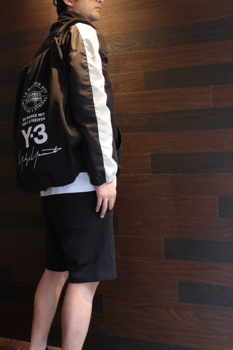 春のショートパンツスタイル③