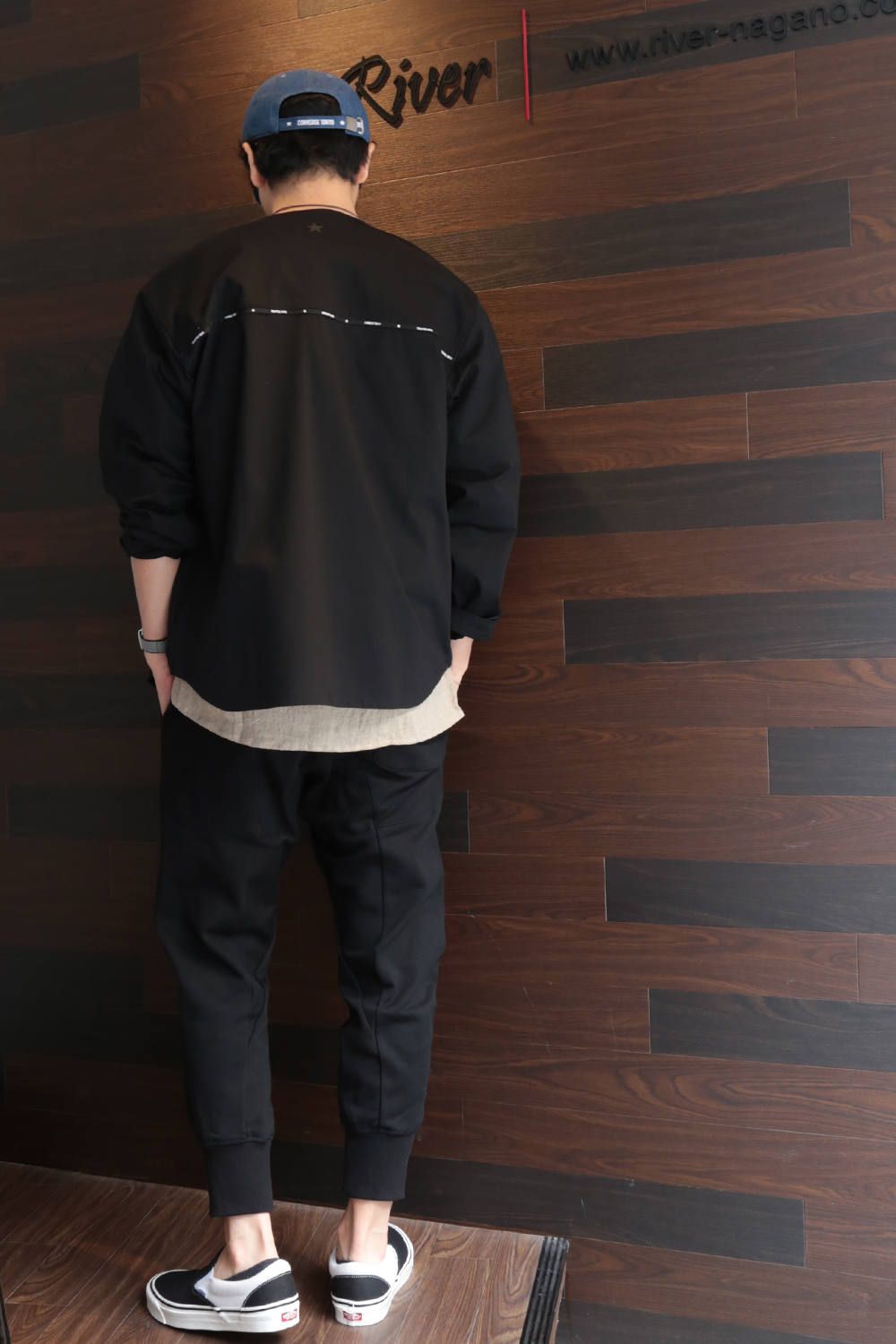 BLACK & BEIGE