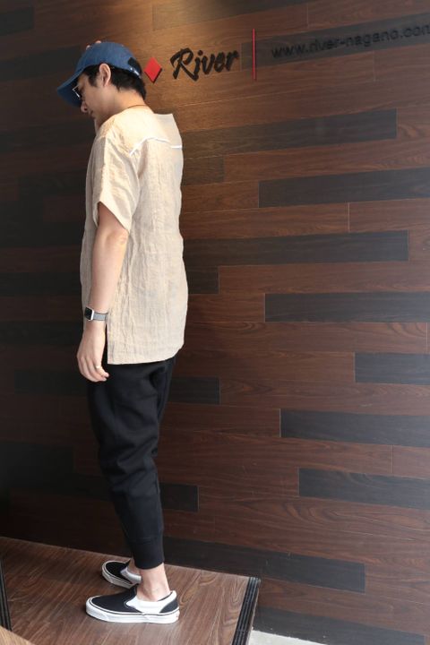 BLACK & BEIGE