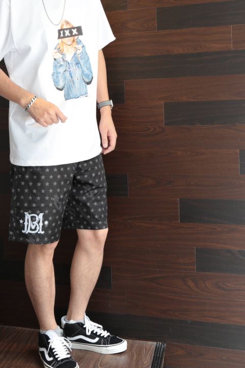 short pants -Styles
