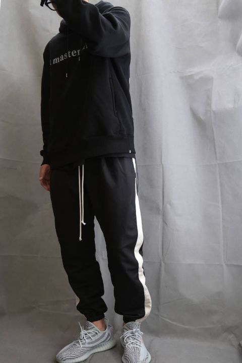 私服スタイル