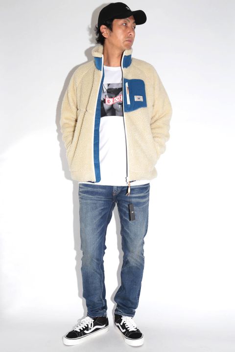 River / Styling