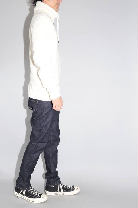 River / Styling