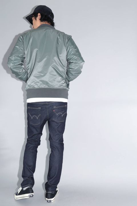 River / Styling