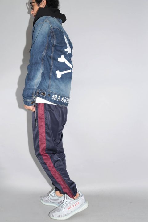 River / Styling