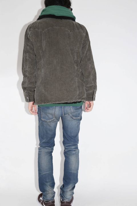 River / Styling