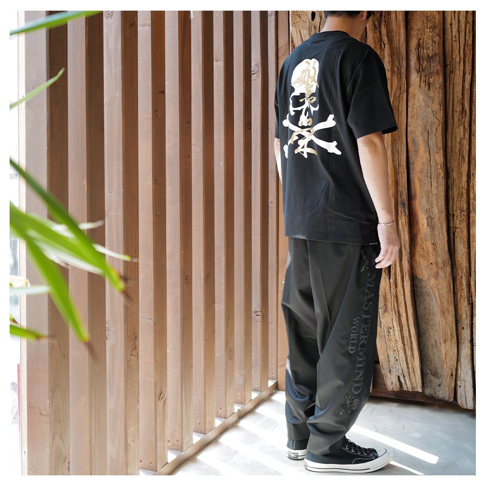 mastermind JAPAN - 【MASTERMIND WORLD】 EMBROIDERED 2 TUCK EASY