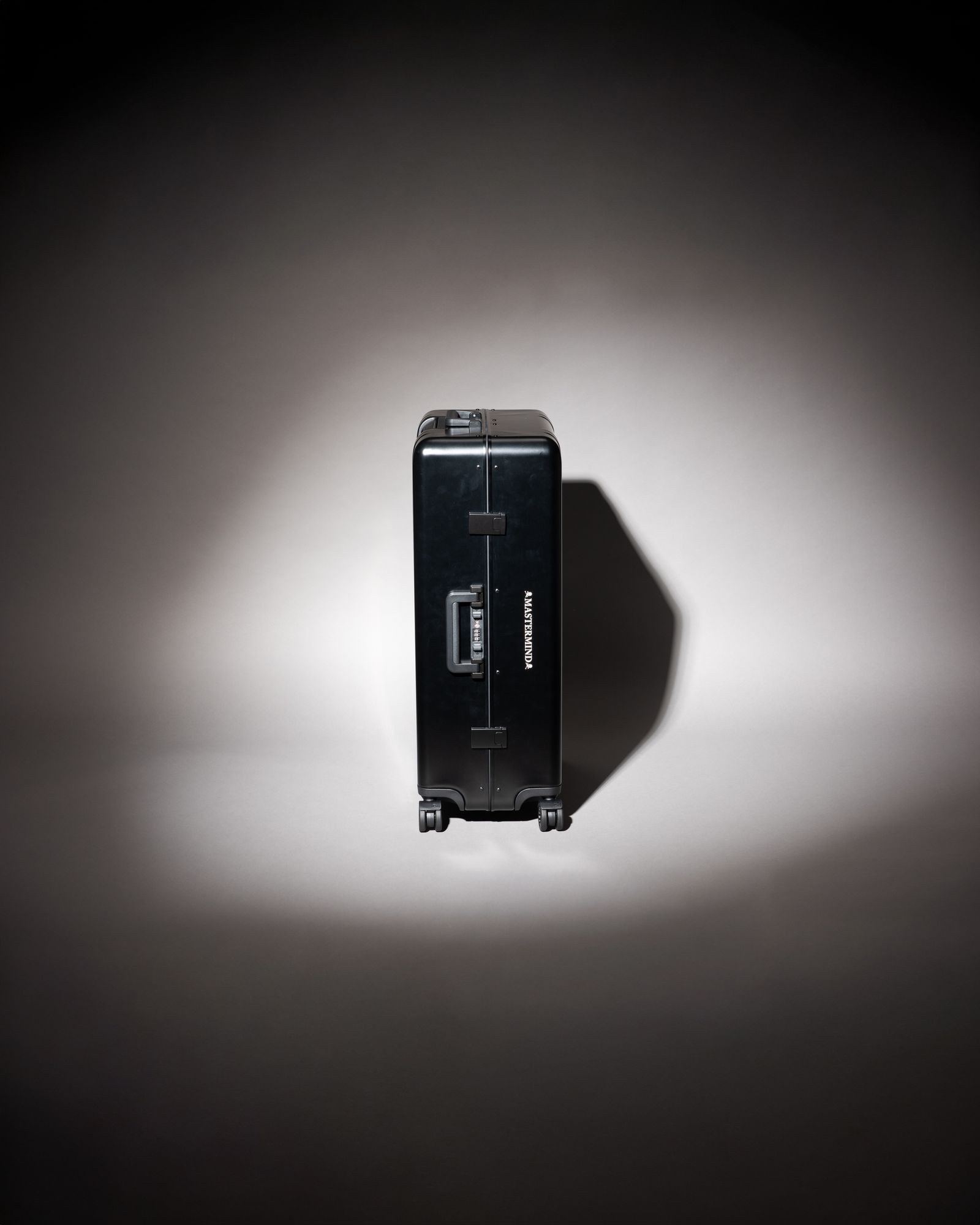 【MASTERMINDWORLD】  Check-In-L Travel Case 88L  【ZERO HALLIBURTON】(商品代金に送料1100円含む）