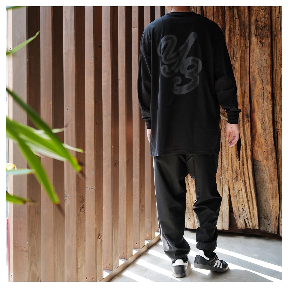 Y-3 - GFX LS TEE Black | River