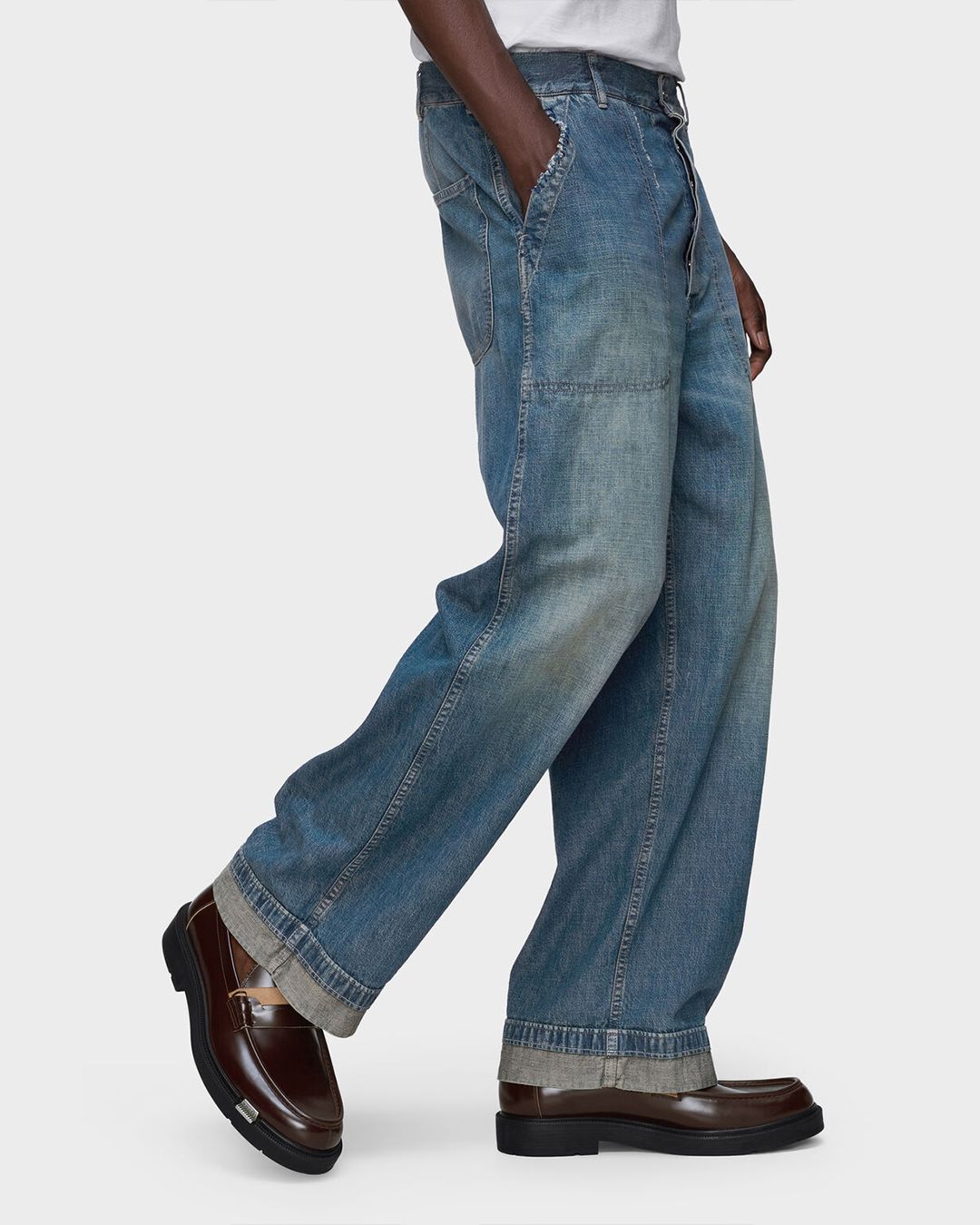 ワイドレッグ ジーンズ