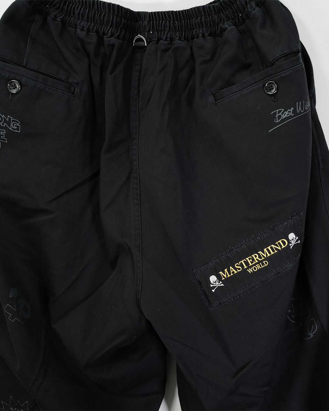 【MASTERMIND WORLD】 DOODLE PRINT WIDE EASY PANTS  BLACK