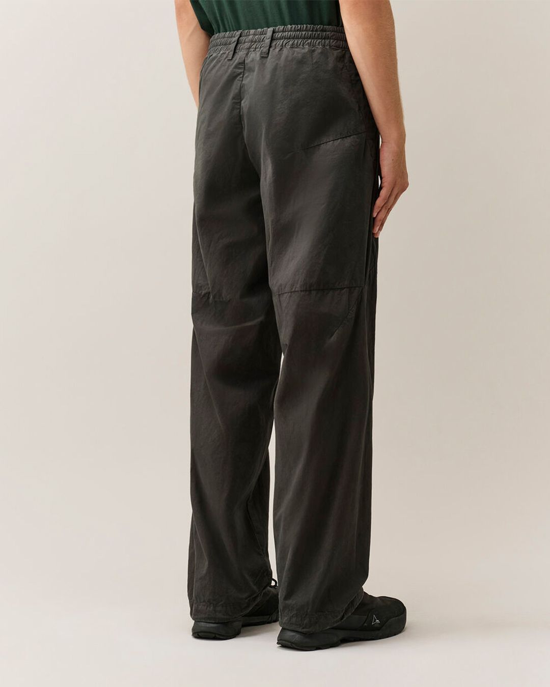 MICRO-REPS LOOSE SEAMLESS PANTS -RAVEN-