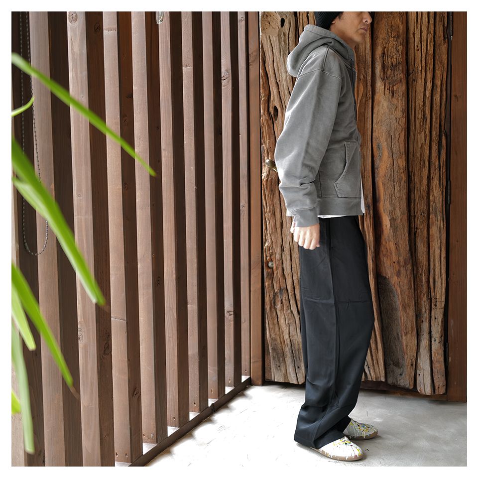 RASCAL HOOD   Worn Black Hefty Fleece