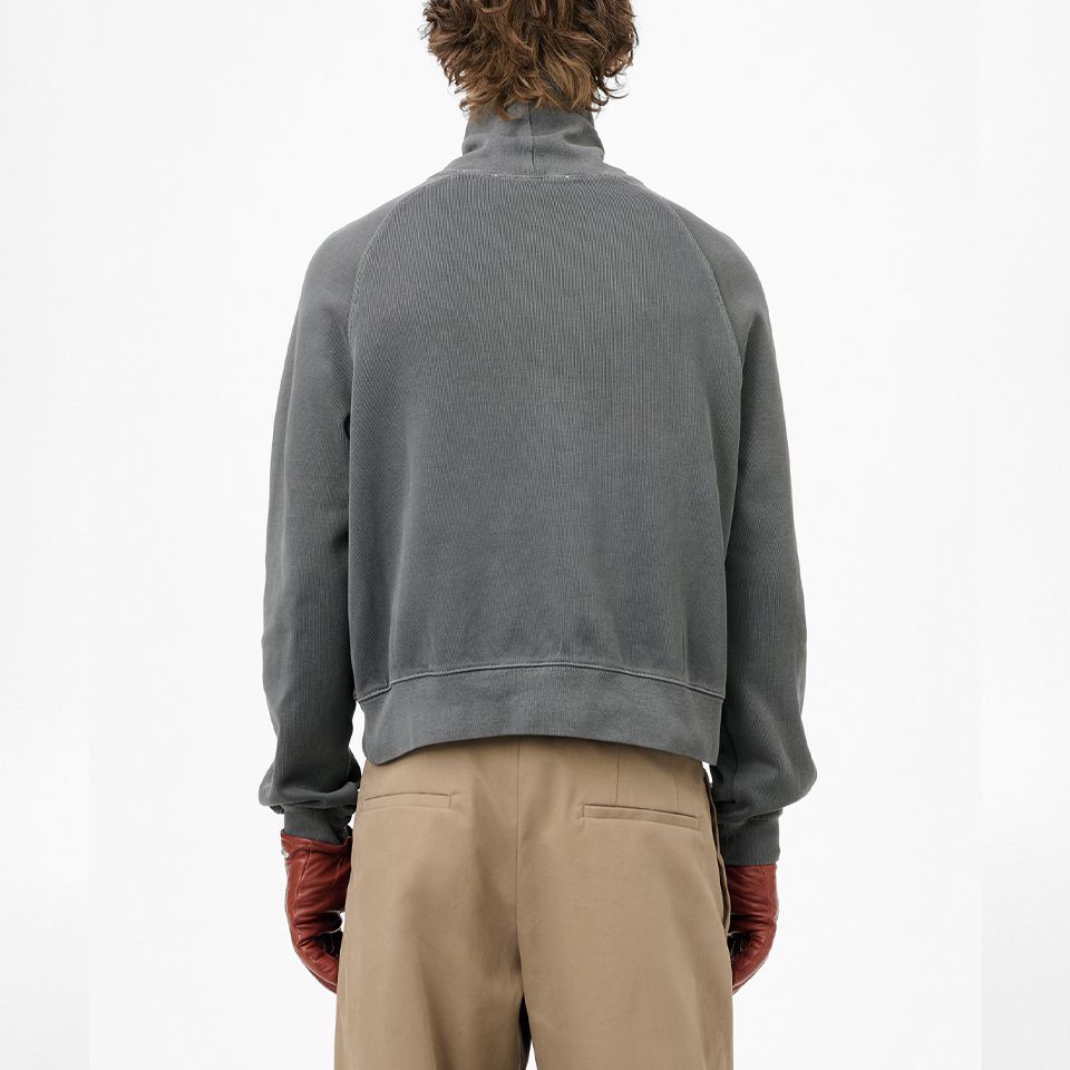 SCHOLAR ROLLNECK	Worn Black Athletic Rib