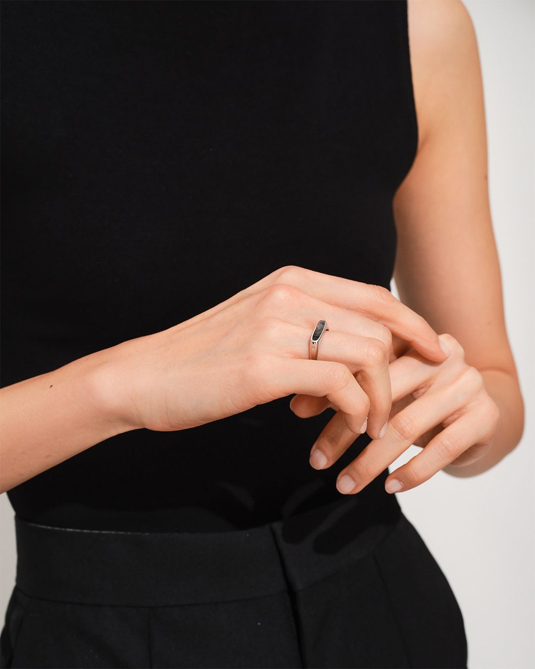 Mario Ring Larvikite / マリオ リング ラルビカイト