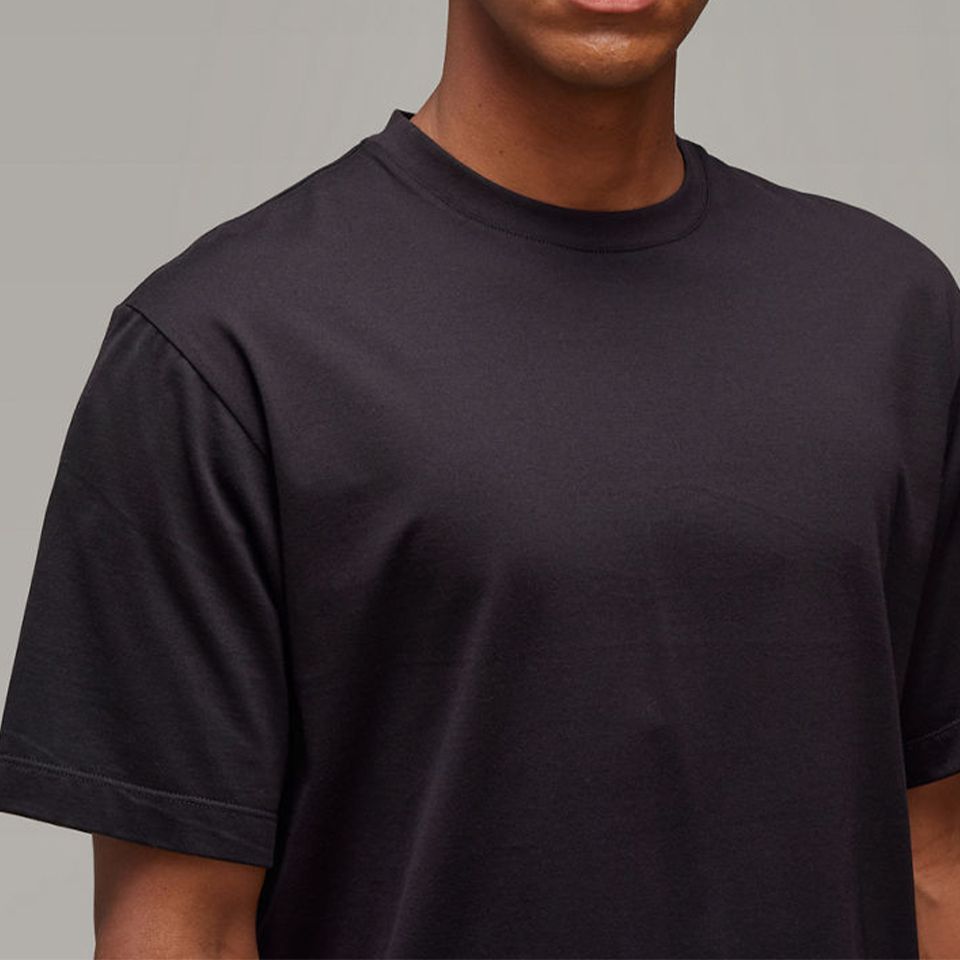 U GFX SS TEE Black