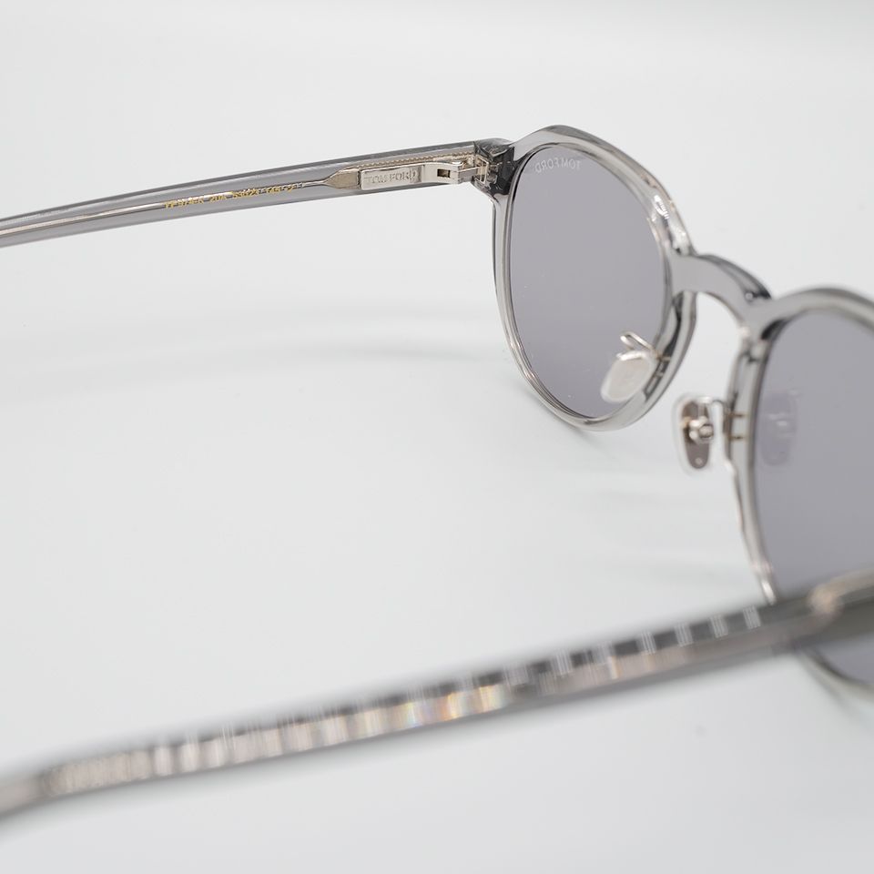 TOM FORD トムフォード　TF890-K 20A サングラス クリアグレー TOM FORD トムフォード サングラス FT0972-K/S 20A 56 EYEWEAR