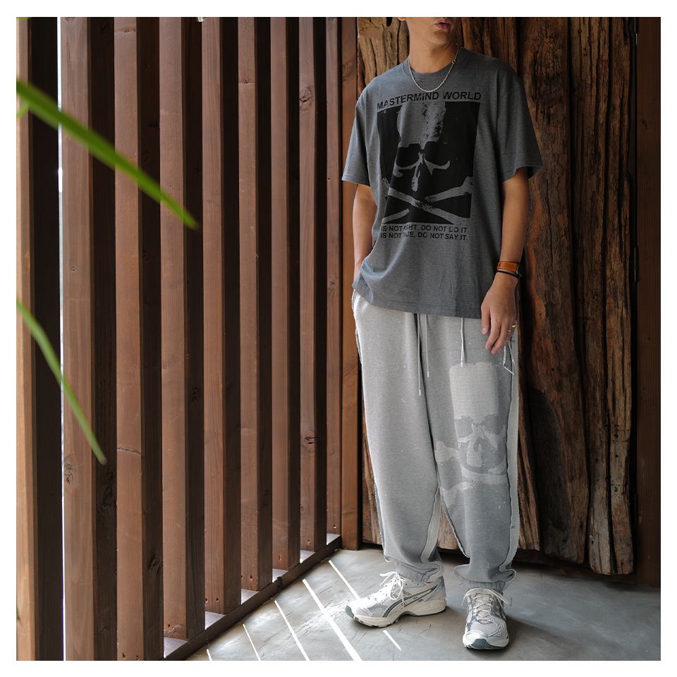 【MASTERMIND WORLD】 CUT-OFF SWEATPANTS  TOP GRAY