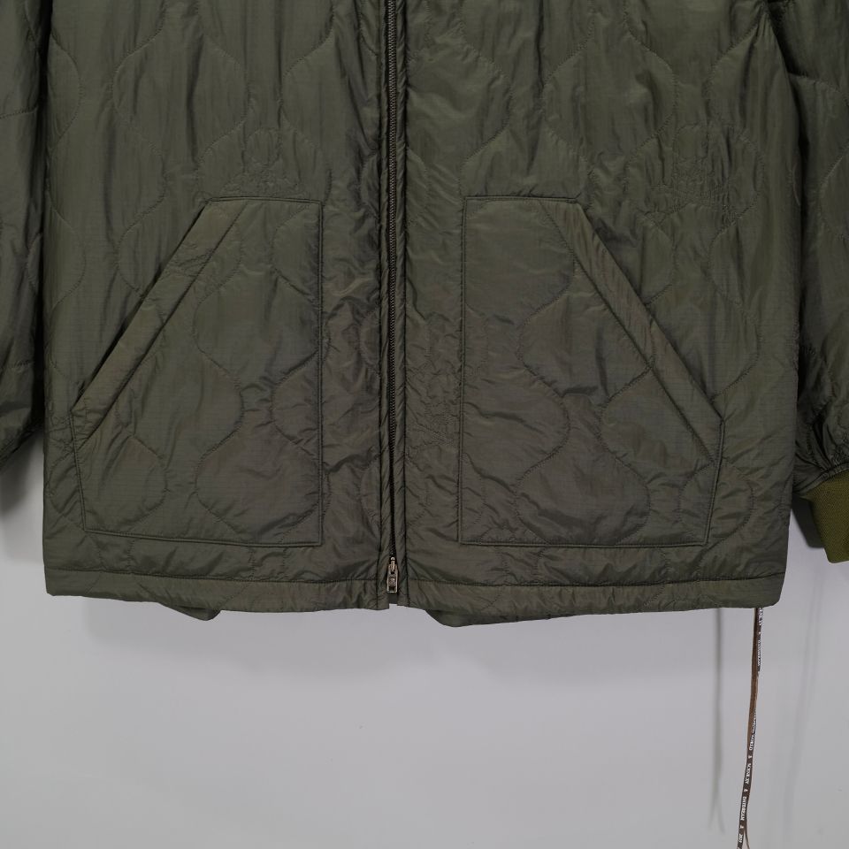 【MASTERMIND WORLD】 QUILTED JACKET  OLIVE