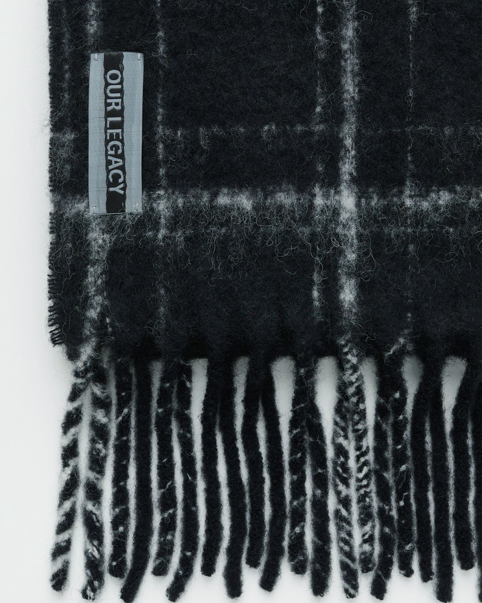 ESTATE SCARF  Black Fuzzy Alpaca Check
