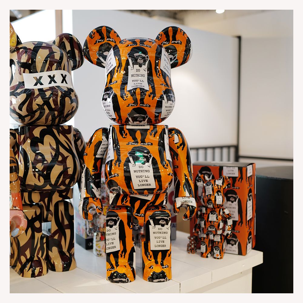 超激安安い新品 BE@RBRICK MONKEY SIGN 100％ & 400% MEDICOM TOY ベアブリック kaws カウズ BASQUIAT BANKSY バンクシー キューブリック、ベアブリック